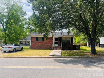 114 Hemphill Avenue