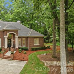 5424 Amanda Lane
