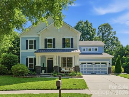 5017 Hedgebrook Lane