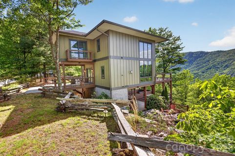 252 Tsali Crossing active home in Rockledge, Bryson City, NC