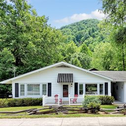 221 Moody Farm Road