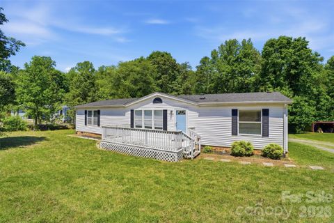 8755 Carroll Street sold home in Spring Meadows, Hickory, NC