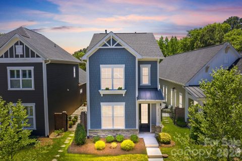 2015 Claybrook Lane active home in Westport Lakeside, Denver, NC