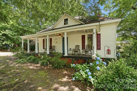 Homes in Flint Manufacturing Company, Gastonia