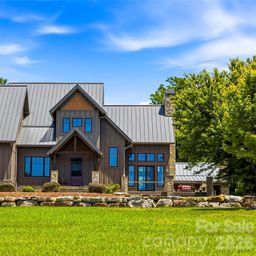 4862 Pinnacle Mountain Road