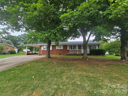 3025 Hazel Drive active home in Brittain Village, Shelby, NC