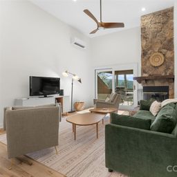 144 Racquet Club Villas Drive