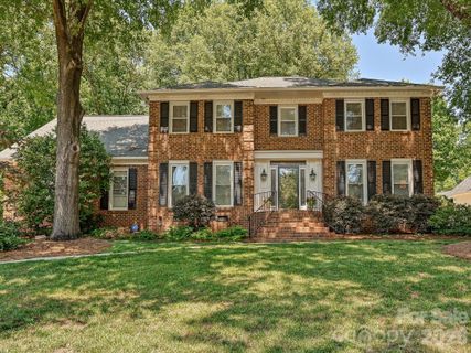 7933 Sunnyvale Lane pending home in Wolfe Ridge, Charlotte, NC