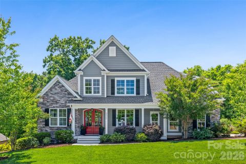 3522 Aqua Point Drive active home in Handsmill On Lake Wylie, York, SC