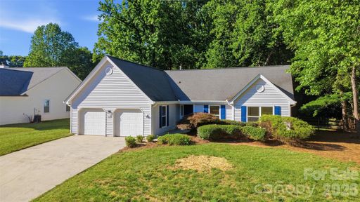 Homes in Danbrooke Park, Mint Hill