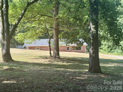 254 Beechwood Farm Road