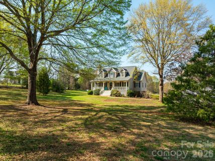 1570 Roddy Road