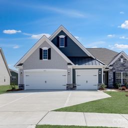 5611 Mid Sky Court