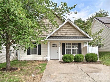 3629 Silver Ore Lane pending home in Capps Hill Village, Charlotte, NC