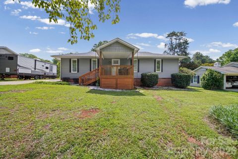 1650 Forest Lake Drive