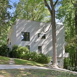 3423 Tinkerbell Lane