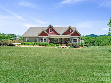58 Sunny Morning Court active home in Old Orchard, Hendersonville, NC