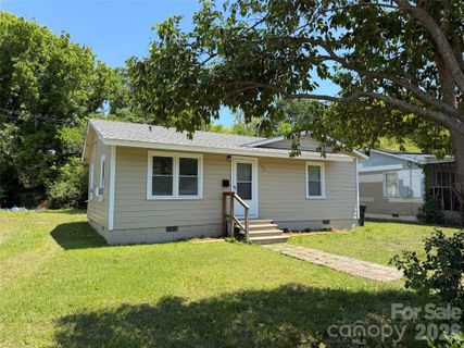 364 Baker Street pending home in Sunset Park, Rock Hill, SC