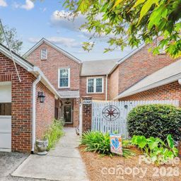806 Colony Oaks Drive
