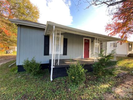 1104 Baker Boulevard