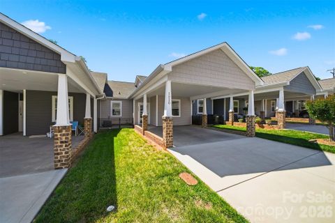 1520 28th Street Lane sold home in Sweetwater, Hickory, NC