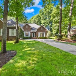 138 Woodstream Circle