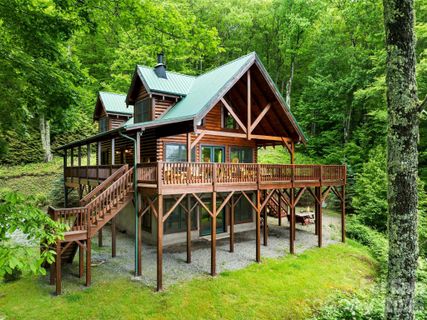 84 Sky Drive pending home in Valley View Estates, Maggie Valley, NC