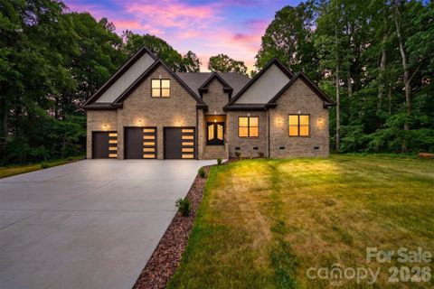 3802 Lyle Creek Avenue pending home in Rock Barn, Conover, NC