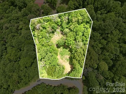 00 Cobblestone Drive active home in Pisgah View Estates, Waynesville, NC