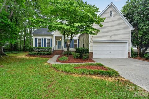 395 Runnymede Drive active home in Tysons Forest, Rock Hill, SC
