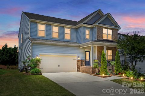 1551 Shannon Falls Drive