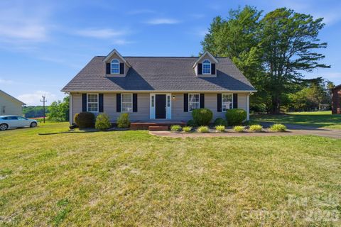 313 Sunrise Circle
