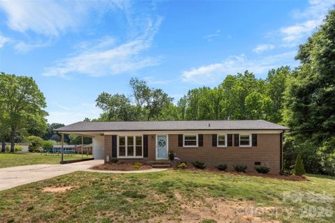 2109 Hollandale Drive active home in Hollandale, Gastonia, NC