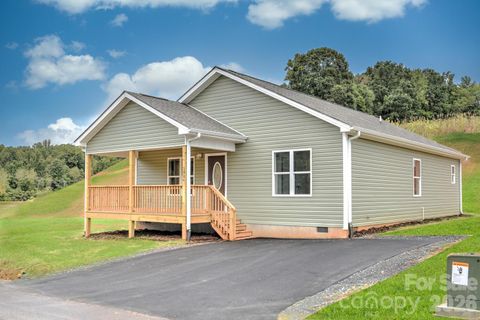 Homes in Rock Creek Village, Mars Hill