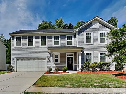 9425 Hartington Place active home in Meridale, Charlotte, NC