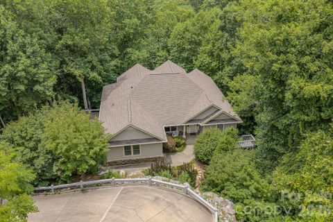 329 Mountain Crest Drive active home in Cummings Cove, Hendersonville, NC