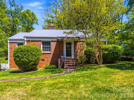 Homes in Beverly Hills, Asheville