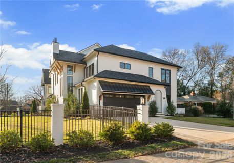 4142 Pineview Road pending home in Cotswold, Charlotte, NC