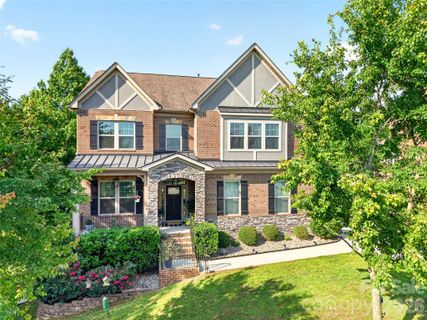 6410 Willow Farm Drive pending home in Willow Farms, Denver, NC