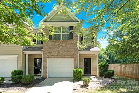 7723 Abigail Glen Drive sold home in Abbotts Glen, Charlotte, NC
