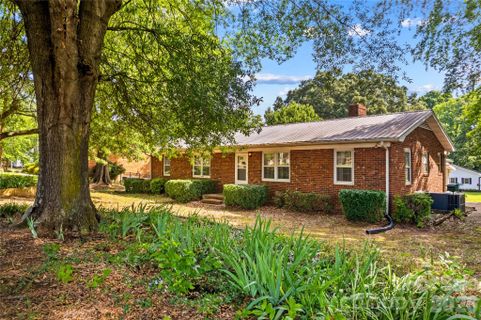 1059 Shearers Road