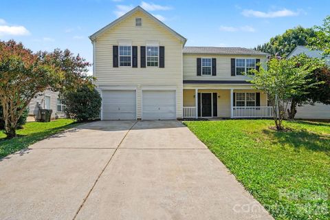 9828 Aventide Lane active home in Avensong, Charlotte, NC
