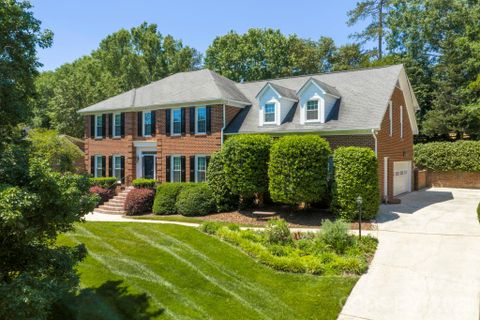 708 Barington Place pending home in Mallory Manor, Matthews, NC