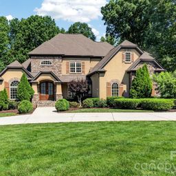 6543 Robin Hollow Drive