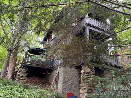 46 Cheshire Drive active home in Cheshire, Black Mountain, NC