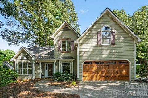3032 Oakcroft Drive sold home in Oakcroft, Matthews, NC