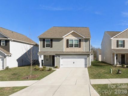 8128 Derby Woods Lane pending home in Creedmore Hills, Charlotte, NC