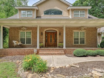 8729 Riverwood Road