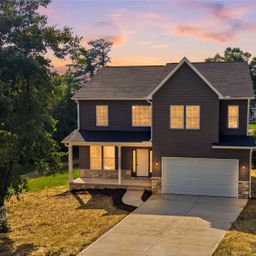 1147 10th Street Lane