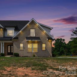 31 Ridgecrest Avenue